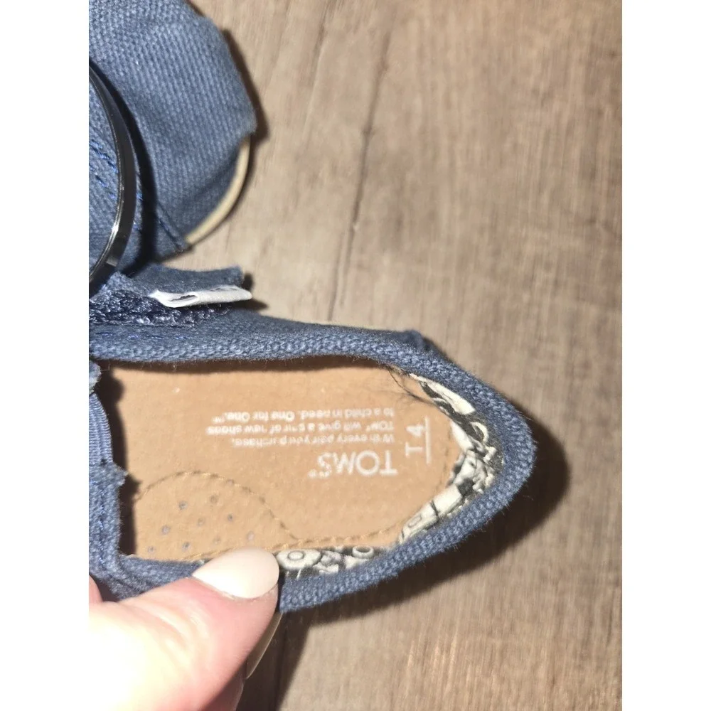 Toms Baby Shoes T4 Navy Blue‎ Worn Twice